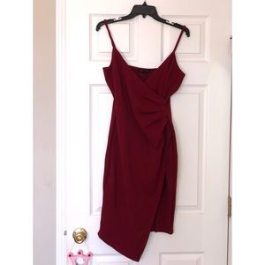 Super cute midi dress !